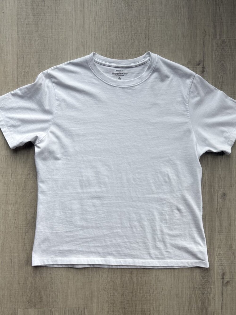NWOT Abercrombie Short Sleeve Relaxed Tee - Women Small - White